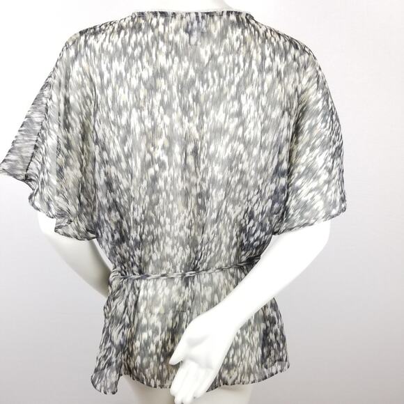 Converse One Star Top Large Sheer Short Sleeve Blouse Button - Picture 8 of 8